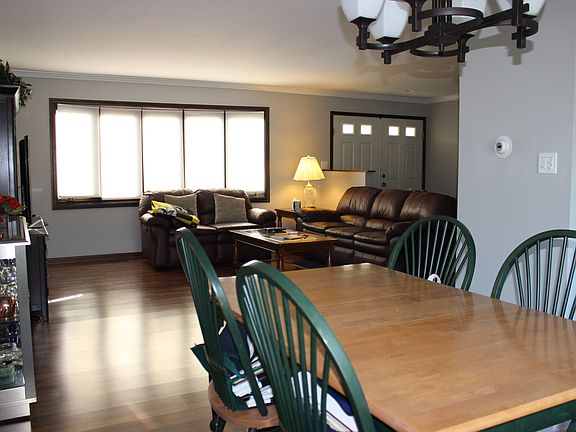 4th image of 119 Brixham Pl