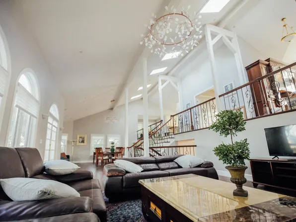 116 Lucille Way, Orinda, CA 94563