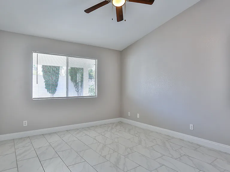 7705 Rockfield Dr — Photo 8