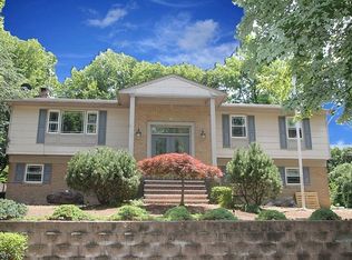 5 Laurel Dr, Parsippany, NJ 07054