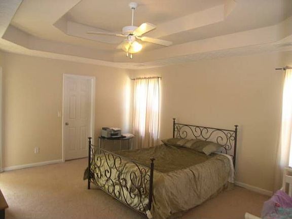 4th image of 3048 Meadow Point Dr