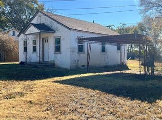 406 E Poplar Ave, Sayre, OK 73662