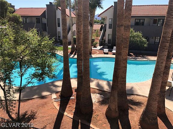 4th image of 2812 Bluegill Way Unit C