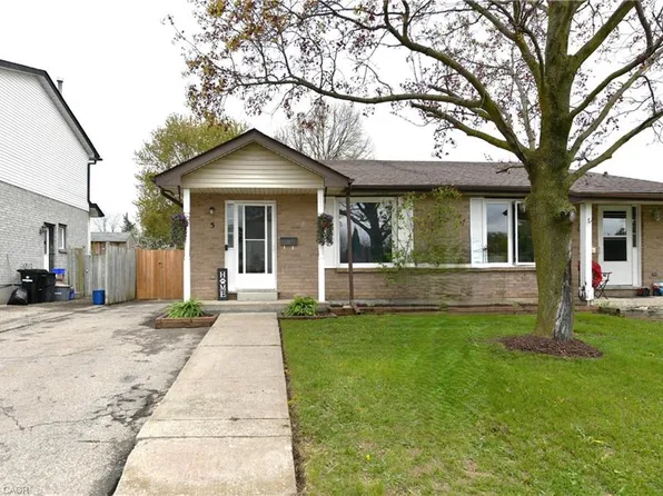 5 Harmony Ct, Cambridge, ON N1R 7T3