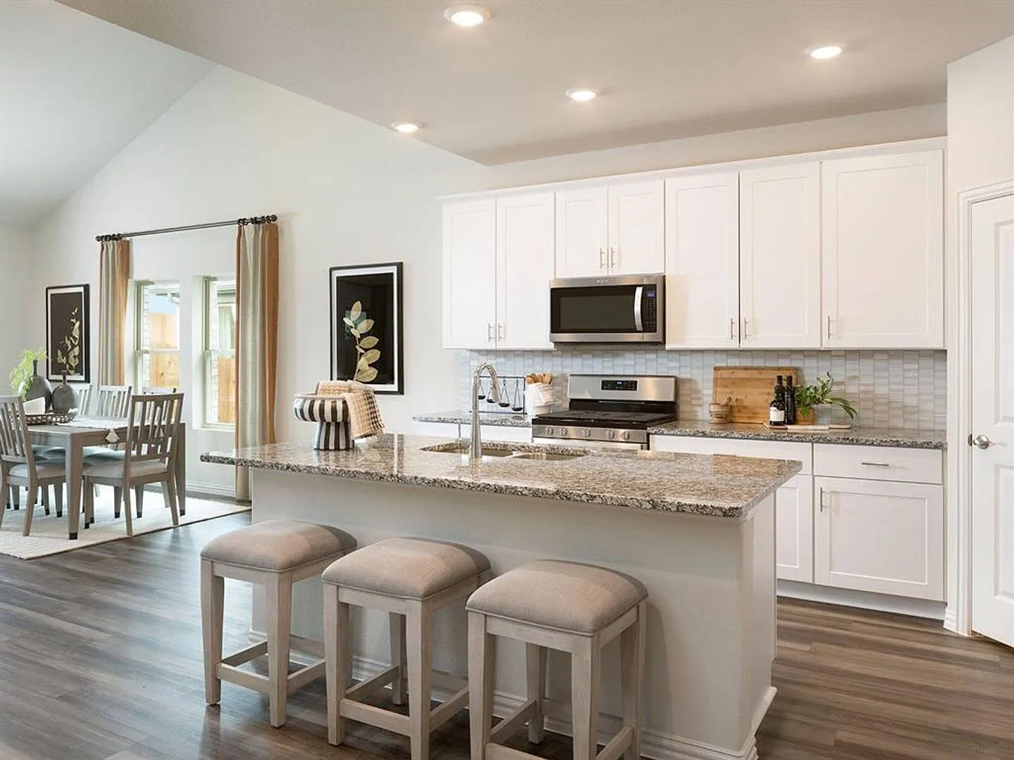 Practically New Home in Wolf Creek Resort Style Community — Photo 3
