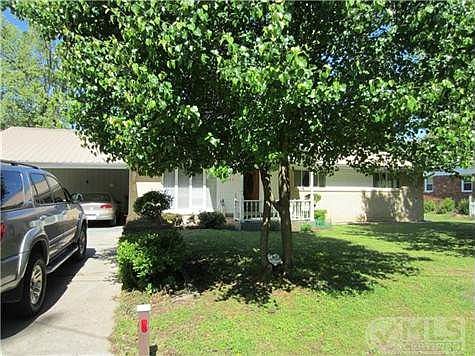 3rd image of 240 Indian Ck Dr