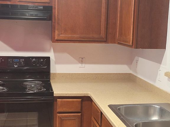 4th image of 10850 Lake Saint Charles Blvd