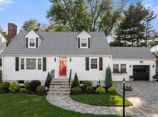 5 Sachem Rd, Needham, MA 02494