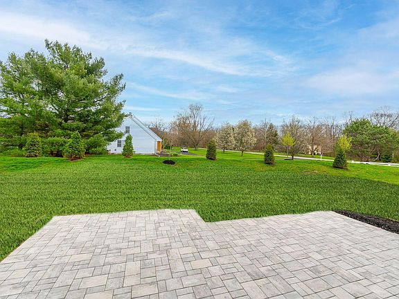 3rd image of 8023 Carriage Farms Dr