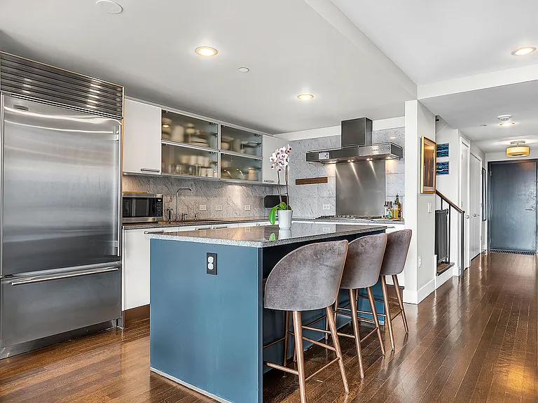 360 Newbury St #Penthouse 807 — Photo 18