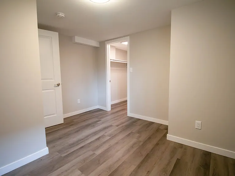 121 Golden Blvd W — Photo 19