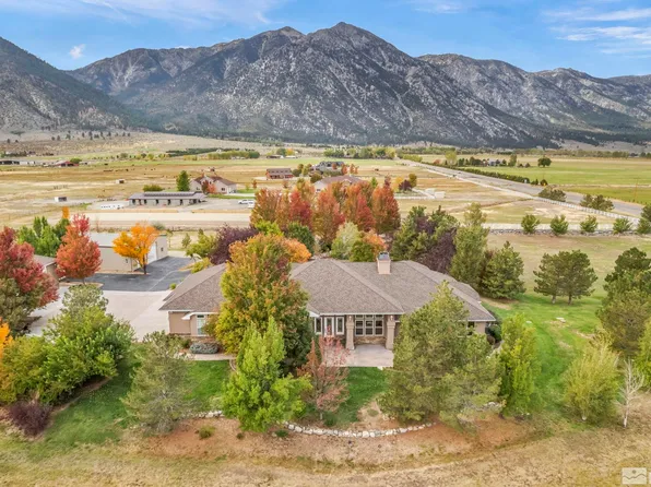 901 Fairview Ln, Gardnerville, NV 89460