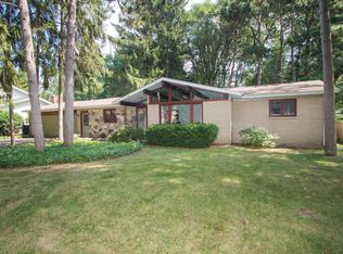 1280 Cadet Ln, Kalamazoo, MI 49009