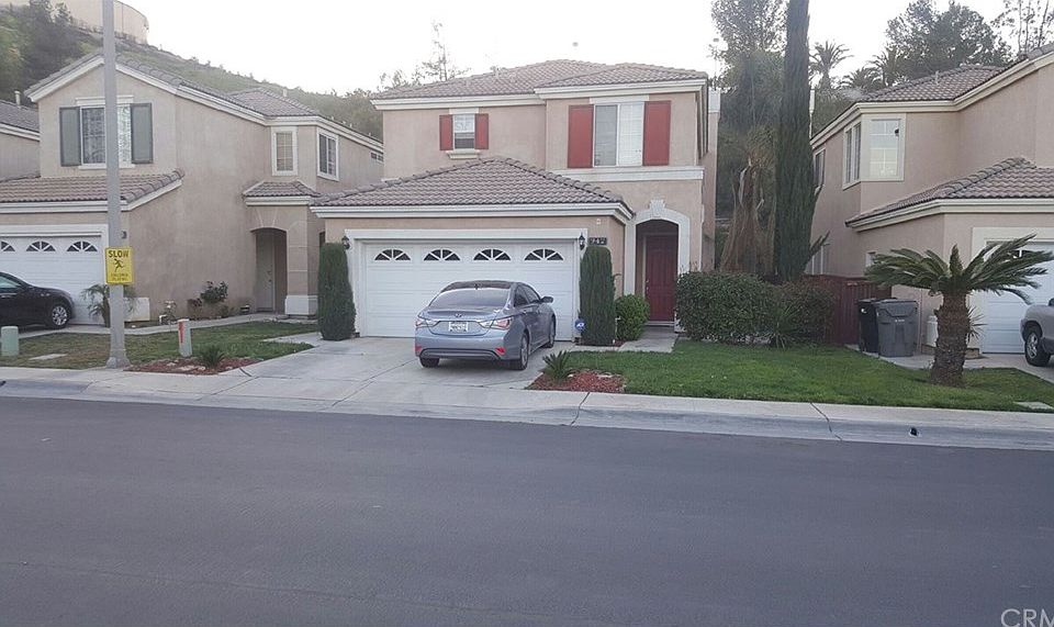 1st image of 942 Cimarron Ln