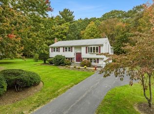 27 Phyllis Rd, Raynham, MA 02767