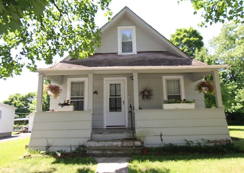 1st image of 409 Cleveland St