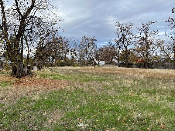 2nd image of 1251 Boyer Avenue