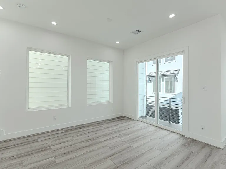 7735 Hammerly Blvd — Photo 21
