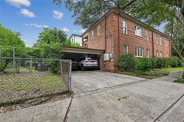 528 Walnut St — Photo 16
