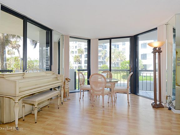 4th image of 3140 S Ocean Blvd #107