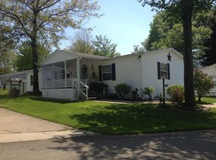 1615 Pinegrove Way, Erie, PA 16509