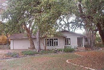 1st image of 2102 Mimosa Dr