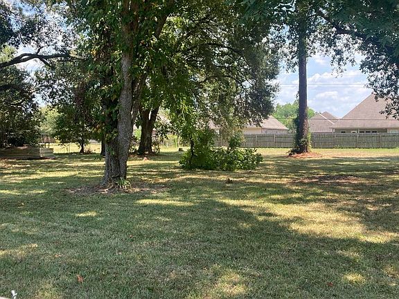 3rd image of 5334 Fennwood Dr