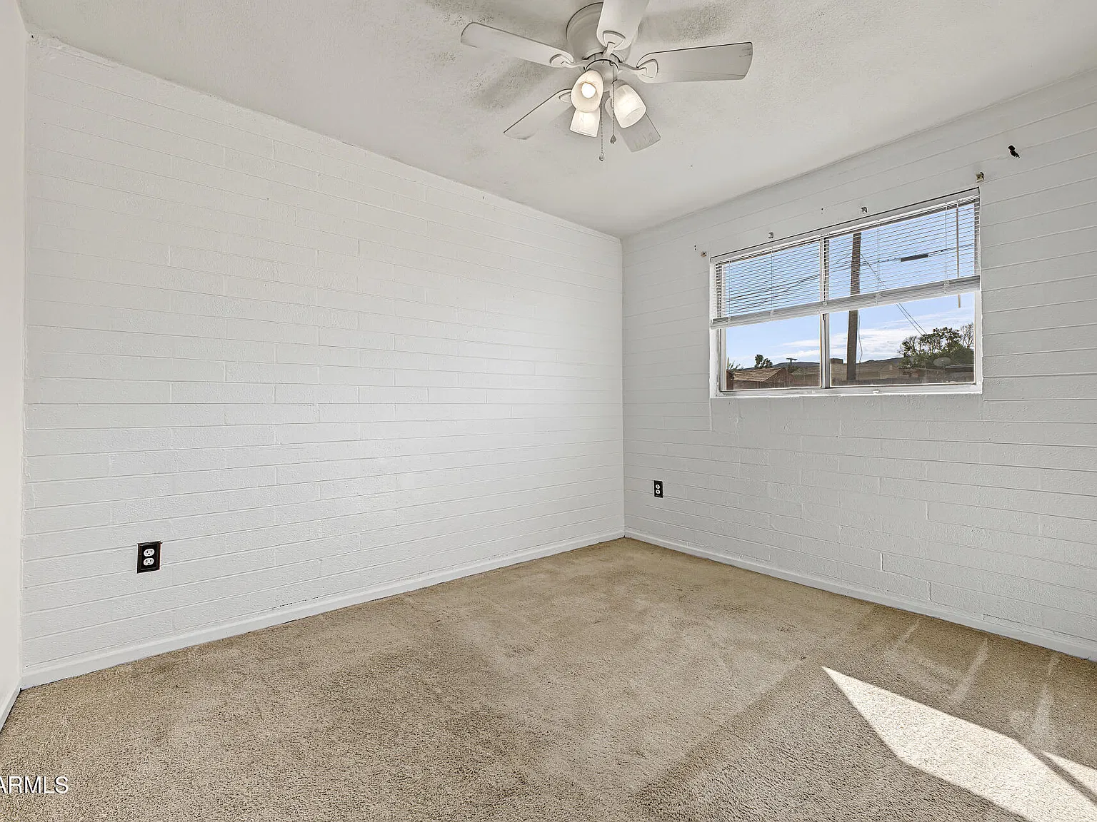 3 bed, 2.0 bath, 1024 sqft, $1,850 — Photo 3