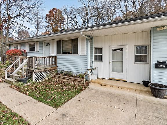 3rd image of 450 Noble Pl NW