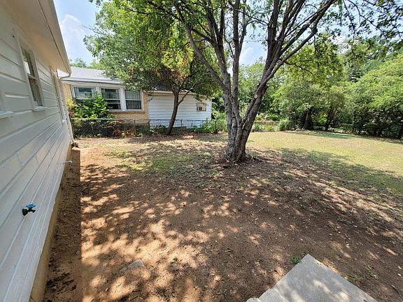 4th image of 128 Westfork Dr S