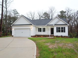 170 Coachmans Cove Rd, Four Oaks, NC 27524