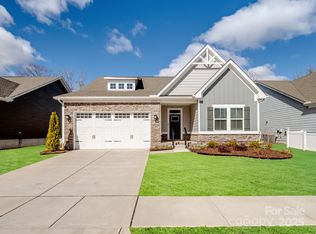 6420 Cambridge Dr, Harrisburg, NC 28075