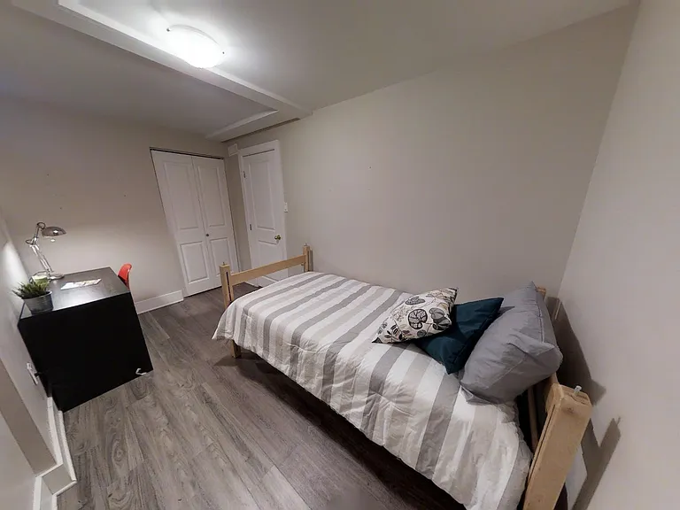 167 Aylmer Ave #1 — Photo 6