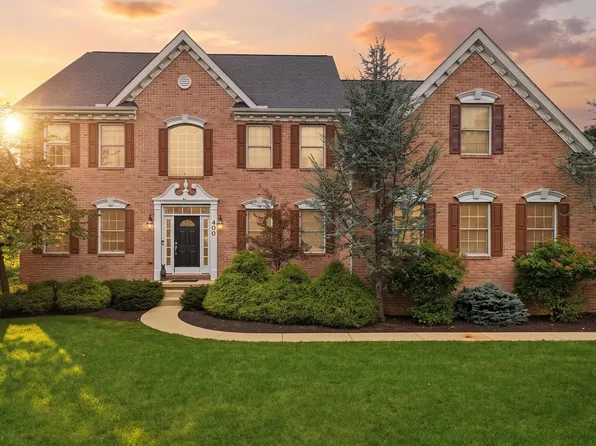 400 Hidden Meadow Dr, Cranberry Township, PA 16066