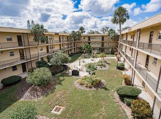 11485 Oakhurst Rd BUILDING 200-306, Largo, FL 33774