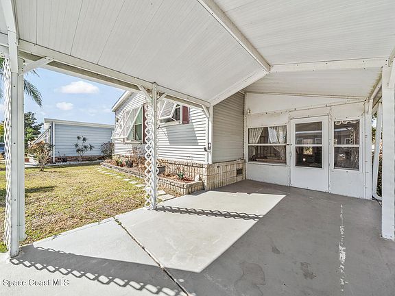 3rd image of 1854 Mango St NE