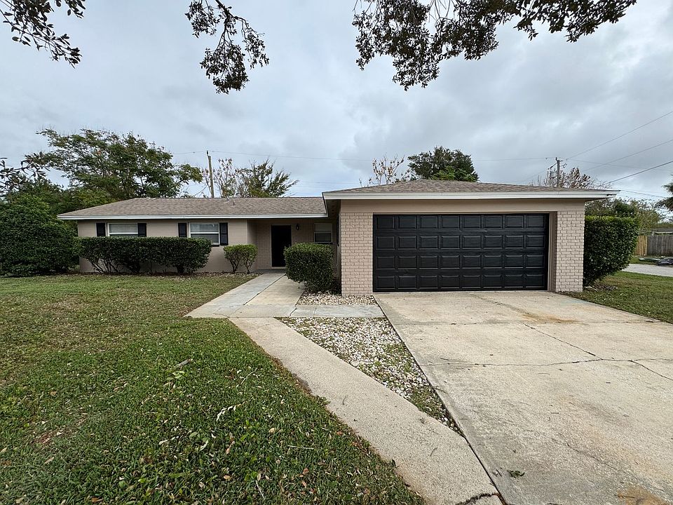 1st image of 1301 Cedar Cir
