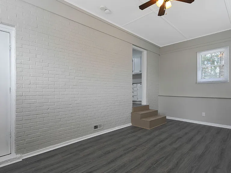 7252 Ainsley St — Photo 7