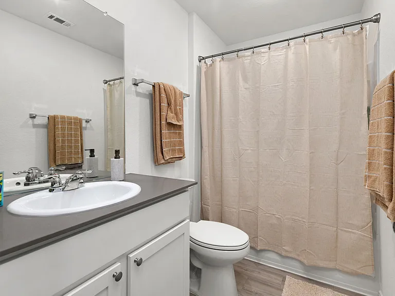 9761 Durham Ml — Photo 13