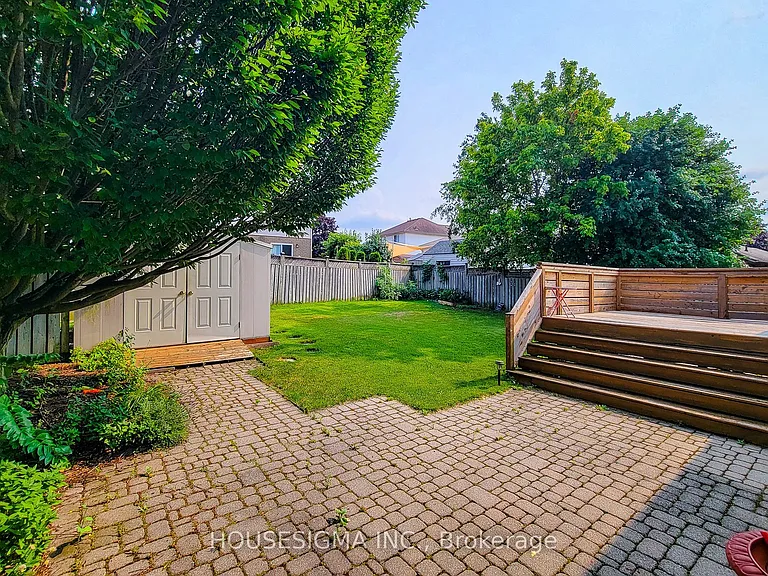 4 Treeview Ct — Photo 40