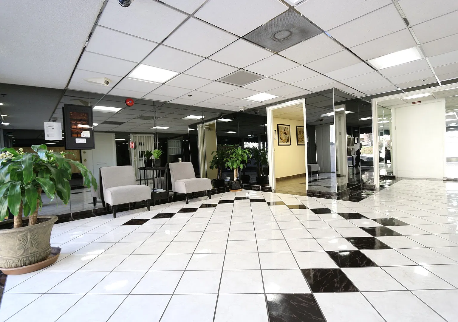 Chateau Nicole - Hulac West, LLC — Photo 2