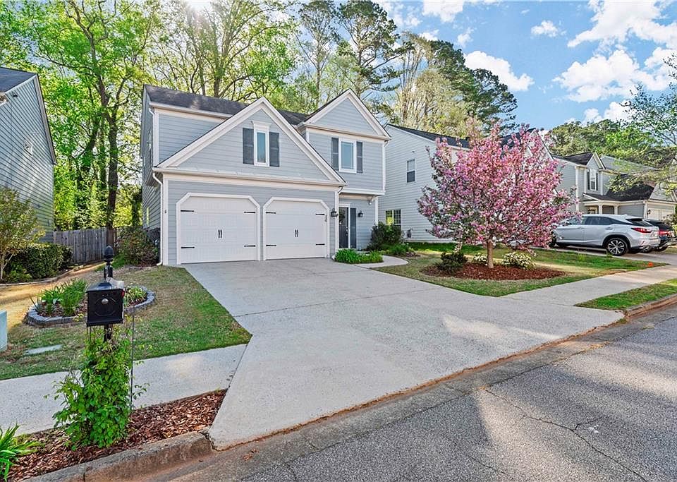 1st image of 577 Lullingstone Dr SE