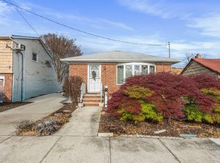 135-15 63rd Avenue, Flushing, NY 11367
