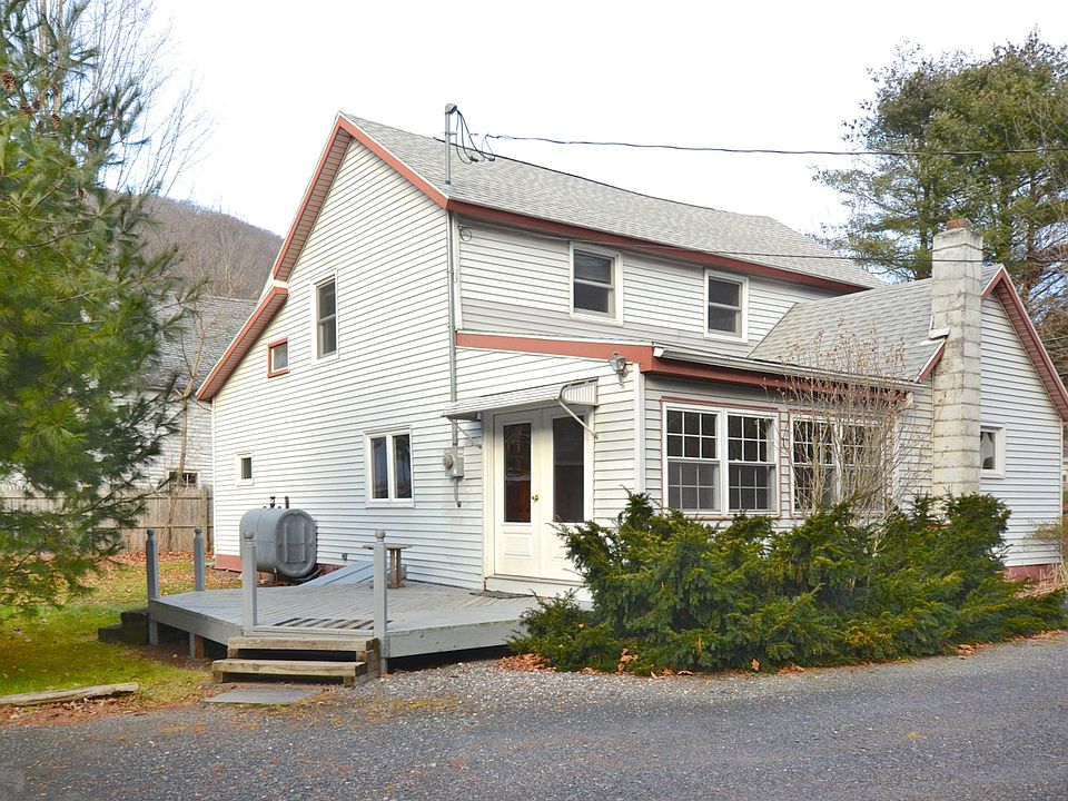 Entrance and deck