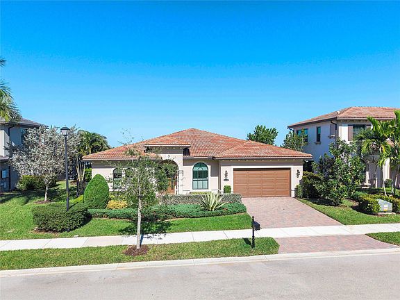 3rd image of 11431 W Watercrest Circle