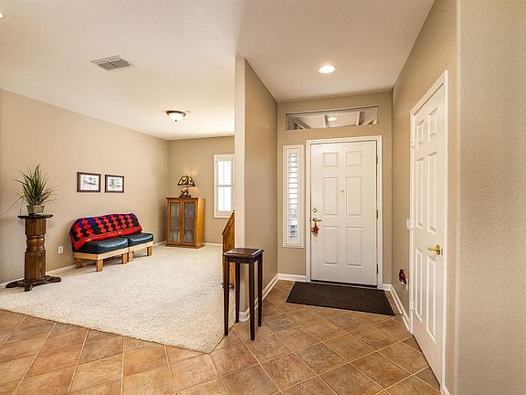 4th image of 884 Wildomar Ln