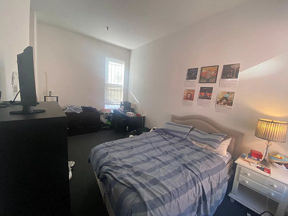 4th image of 168 Northampton St APT 3C