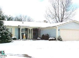 388 Winchester St N, South Lyon, MI 48178