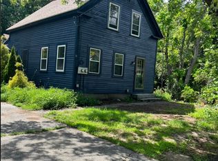 50 Lawrence St #A, Pepperell, MA 01463