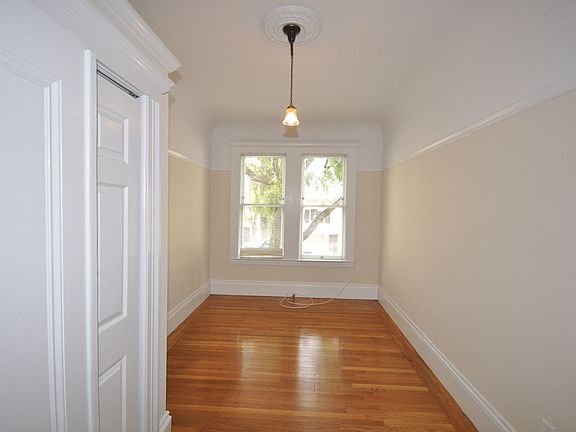 3rd image of 819 14th St APT 1